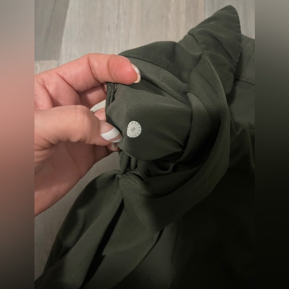 Lululemon On The Fly Pant 28” size 8 - Picture 6 of 8